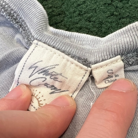 Gray Tank Top - Picture 3 of 3